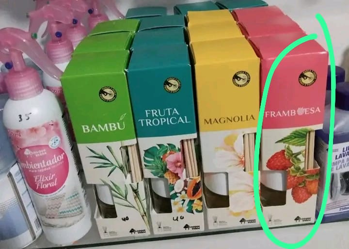 معطر أحمر